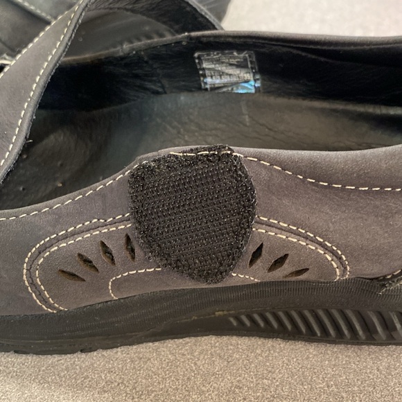 Skechers - shape up Mary Jane shoes. Size 6.5 m - Picture 6 of 11